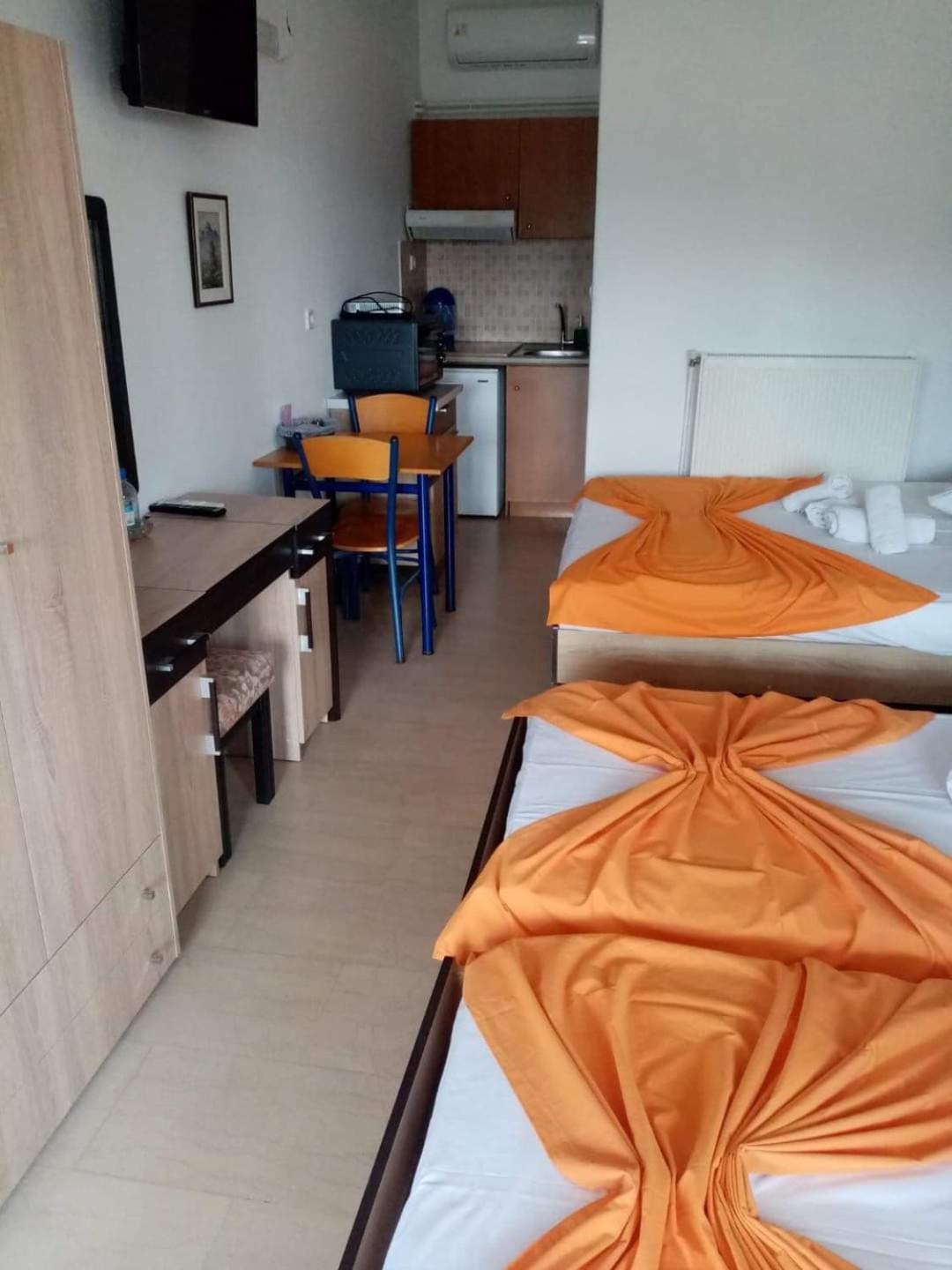 Guesthouse Zografia Vrasna Exterior photo